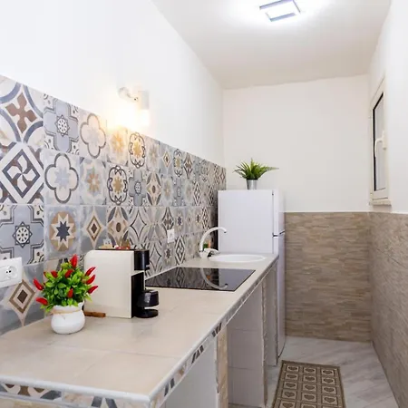 Taty's House Apartment *
